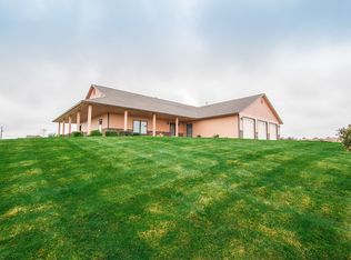 391 Summit Loop, Eltopia, WA 99330