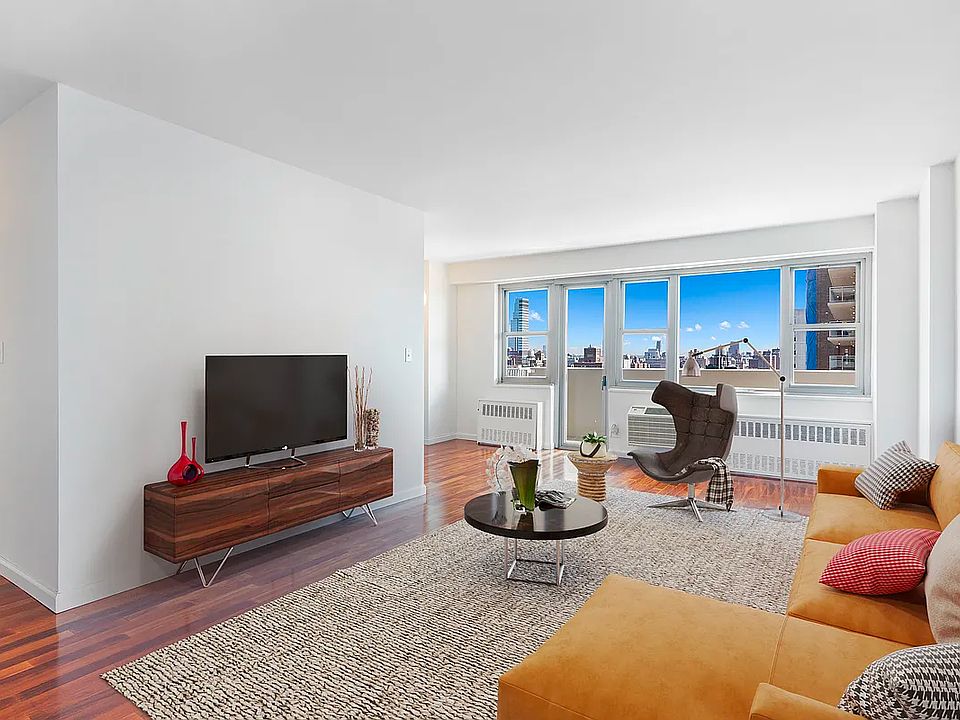 1st image of 100 W 93rd St APT 18G