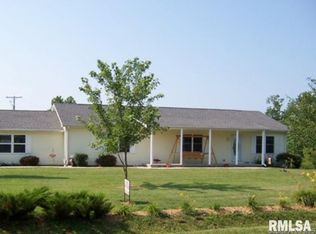 1923 N Baldwin Rd, Jacksonville, IL 62650