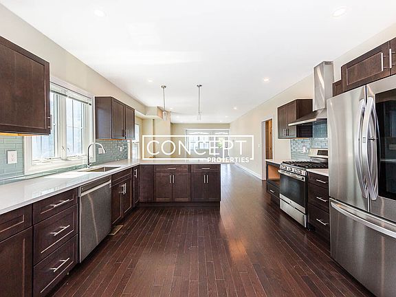 4th image of 120 Jerome St #120CP
