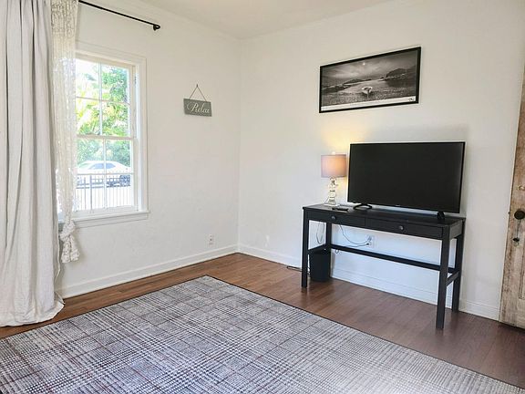 5th image of 926 N Ocean Breeze