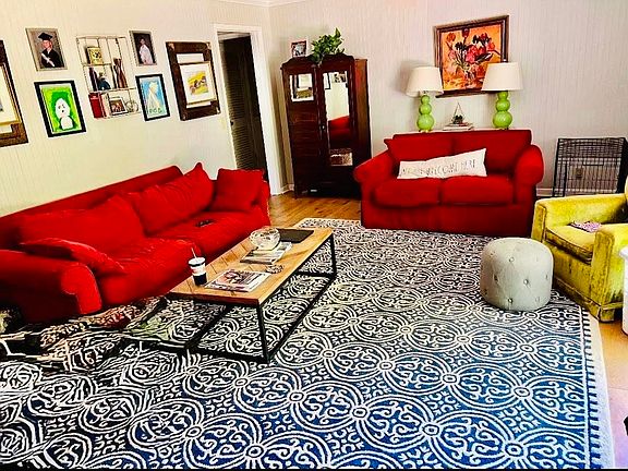 11th image of 601 Jeffcoat Ave