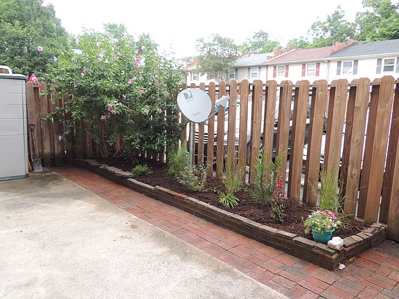 5th image of 3118 Kirklevington Dr