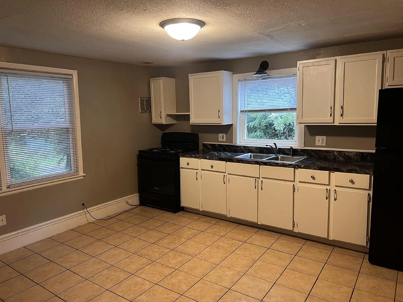 1 bed, 1.0 bath, 700 sqft, $650 — Photo 4
