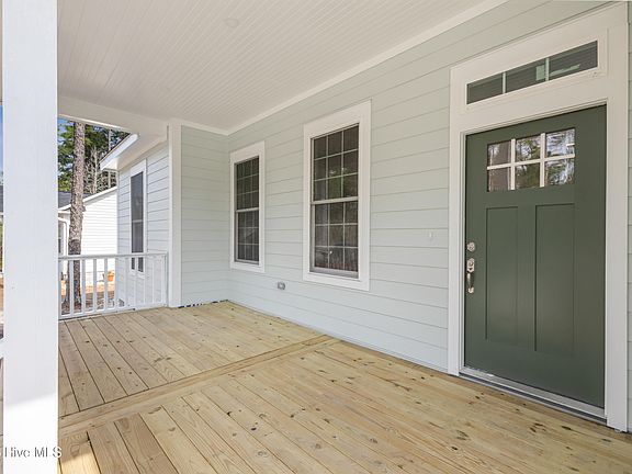 3rd image of 1150 Maple Road