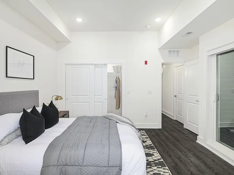 978 N 8th St #7 — Photo 3