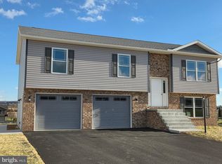 257 Grove Dr, Shippensburg, PA