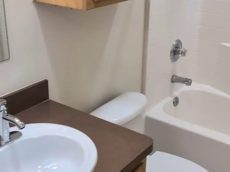 102 N Dallas St #202 — Photo 12