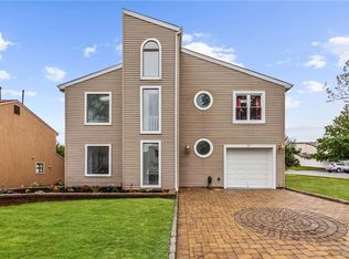 71 Denton Ct, Matawan, NJ 07747