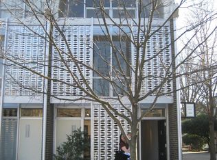 382 N St SW, Washington, DC 20024