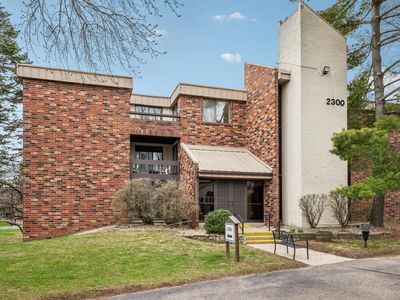 2300 West Good Hope ROAD #247, Glendale, WI, 53209