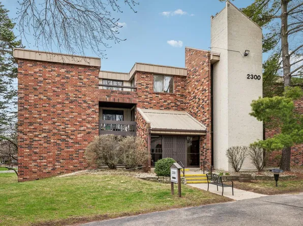 2300 West Good Hope ROAD #247, Glendale, WI 53209