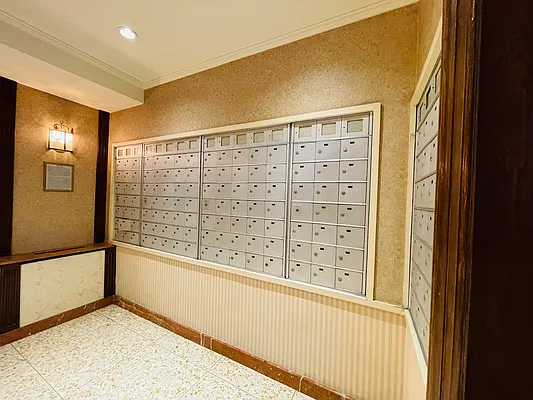 Rented by Chase Global Realty Corp | media 12