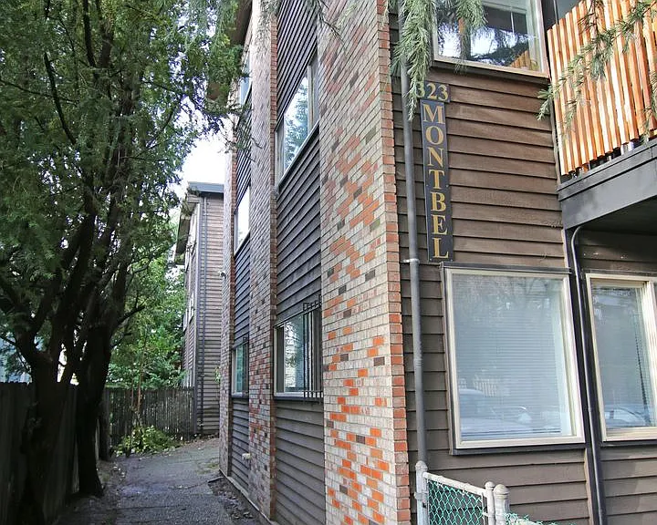 Montbel — Photo 15
