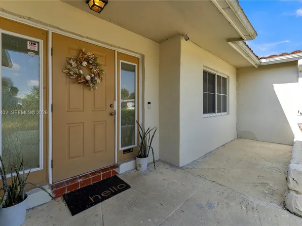 6948 NW 8th Ct, Margate, FL 33063