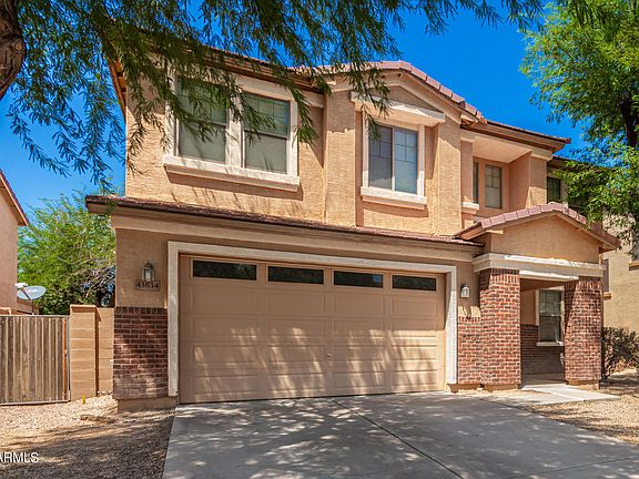 3rd image of 43634 W EDDIE Way