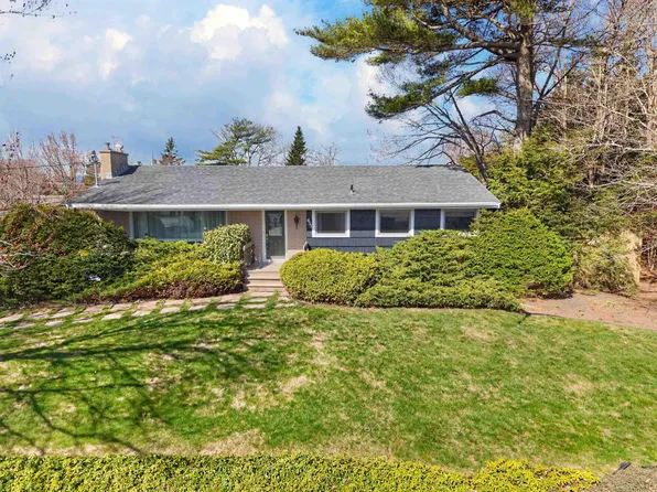 453 Waverley Rd, Halifax, NS B2X 2G3