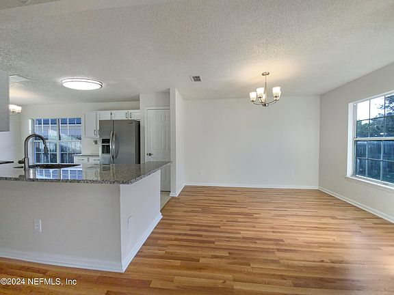 4th image of 12756 BENTWATER Drive