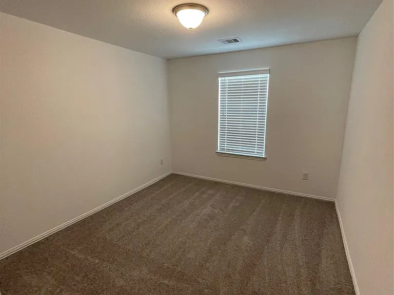 8111 Royal Palm Ct — Photo 34