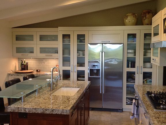 Main floor kitchen