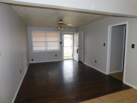 3rd image of 1705 NW 49th St