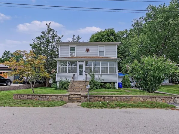 3 Guertin St, West Warwick, RI 02893