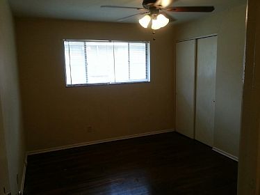 5th image of 3857 Wisconsin Ave