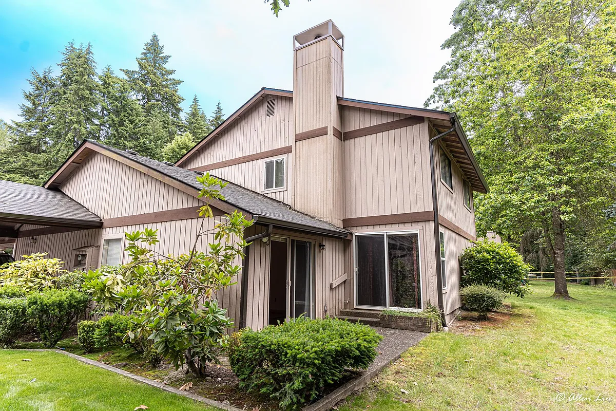 Building Photo - 4045 145th Ave NE #L2