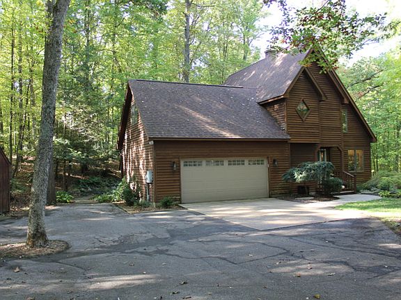 2nd image of 859 Pine Valley Dr NE