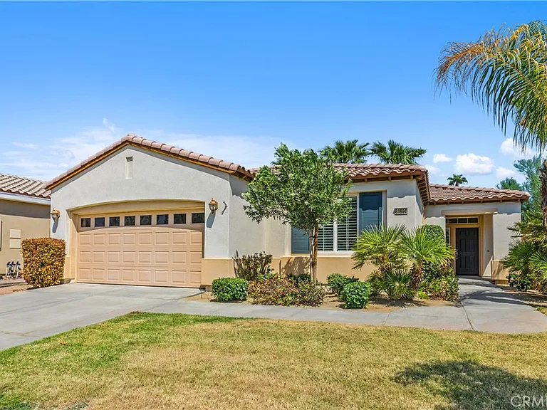 81880 Golden Star Way — Photo 2