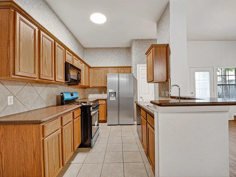 2346 Bermuda Shores Dr — Photo 5