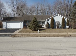 500 N Mitchell St, Braidwood, IL 60408