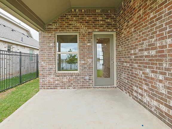 3rd image of 4680 Peony Green Dr