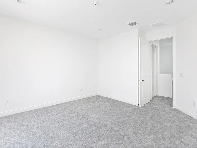6979 Pines Cir #35 — Photo 22