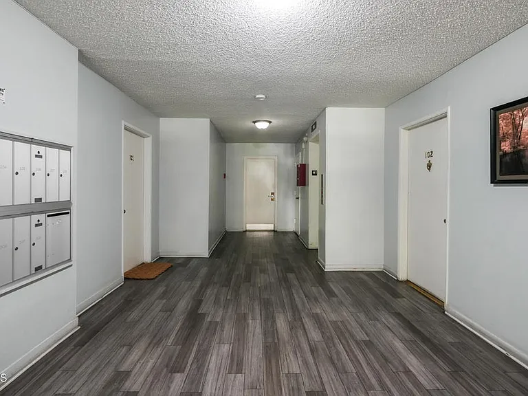 120 S Sierra Madre Blvd #205 — Photo 34