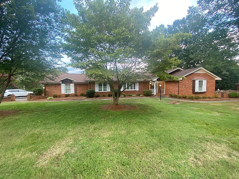 1st image of 1424 Arden Dr