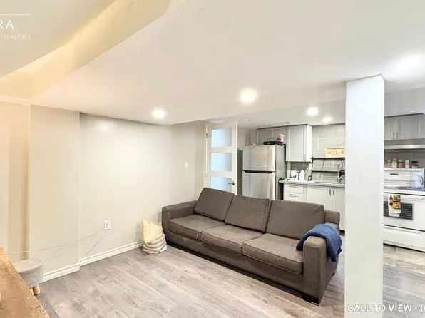 600 Bradley Dr #2, Whitby, ON L1N 6W3