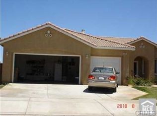 8905 Gentian Ave, Hesperia, CA 92344