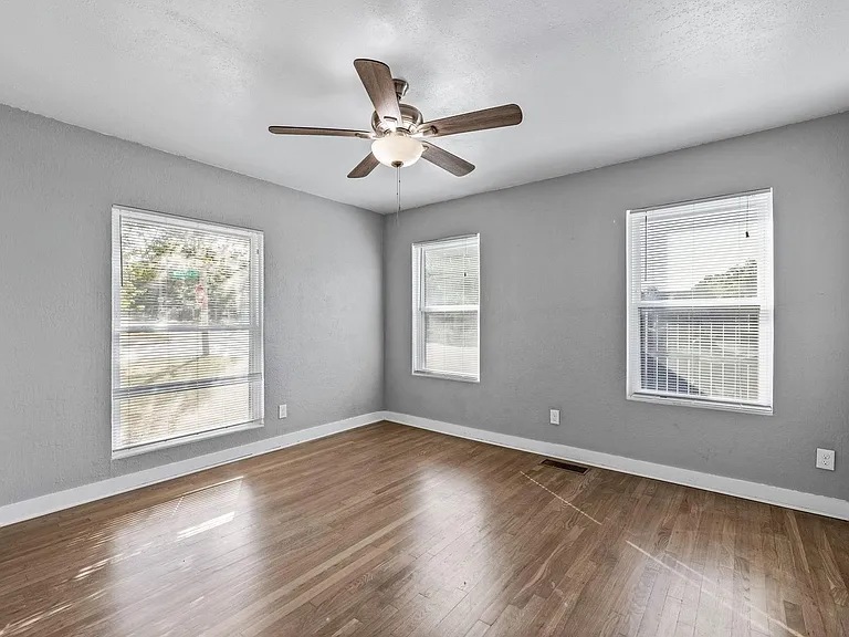 3624 Winston Rd — Photo 12