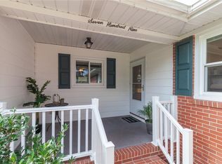 709 Nottingham Dr, Virginia Beach, VA 23452
