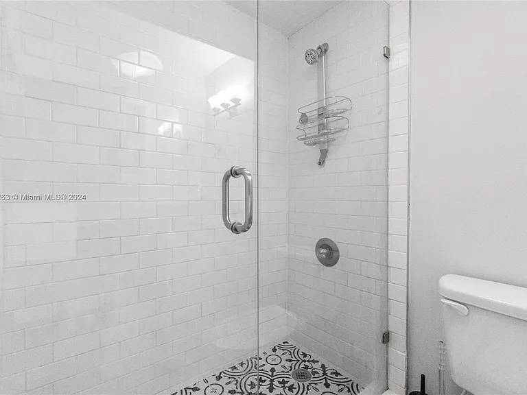 100 Lincoln Rd #320 — Photo 11