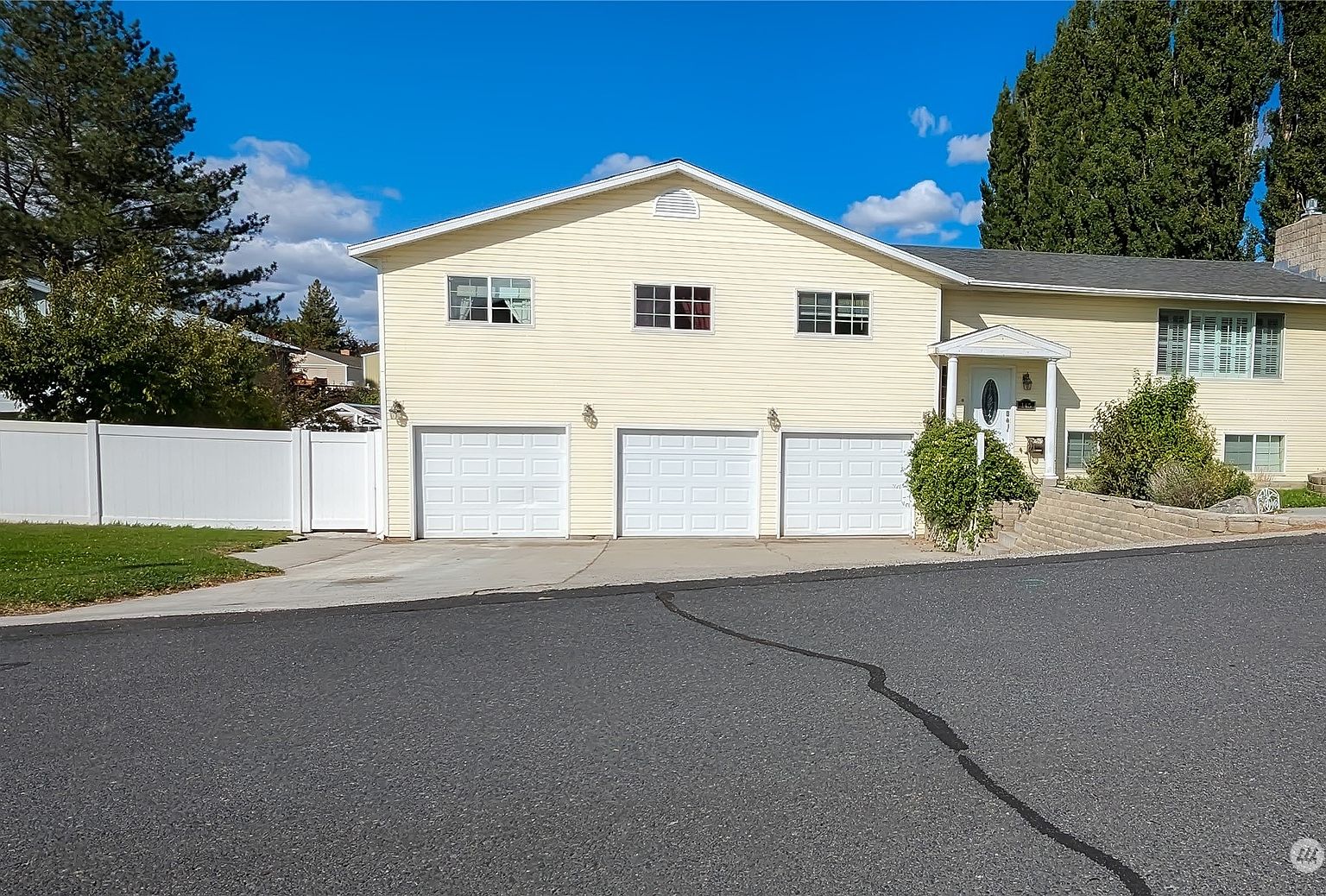 145 Silver Drive, Electric City, WA 99123 MLS 2162999 Zillow