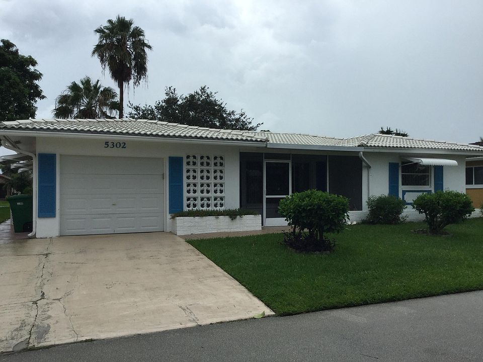 1st image of 5302 NW 49th Ave