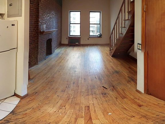 3rd image of 722 Amsterdam Ave Ph A
