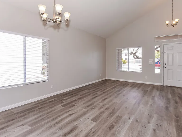 6033 Highland Gardens Dr — Photo 6
