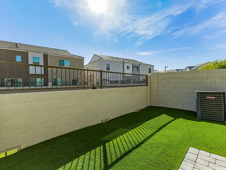 2265 W Echo Ln — Photo 24