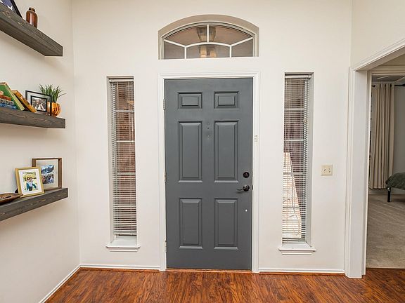 5th image of 5322 Spindletree Dr