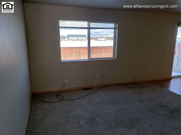 5th image of 893-899 N River Rock Dr