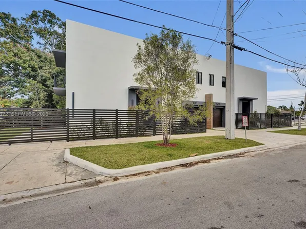 2421 SW 16th Ter, Miami, FL 33145