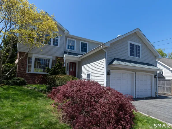 9 Howd Avenue, Branford, CT 06405